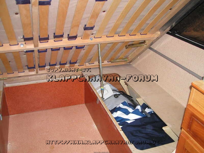 Betteinbau-Esterel-Stützen gesetzt