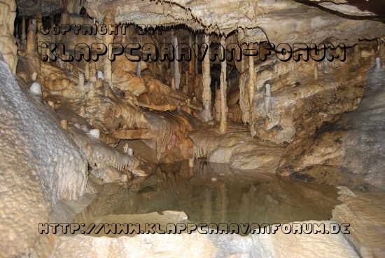 in der Grotte von Han