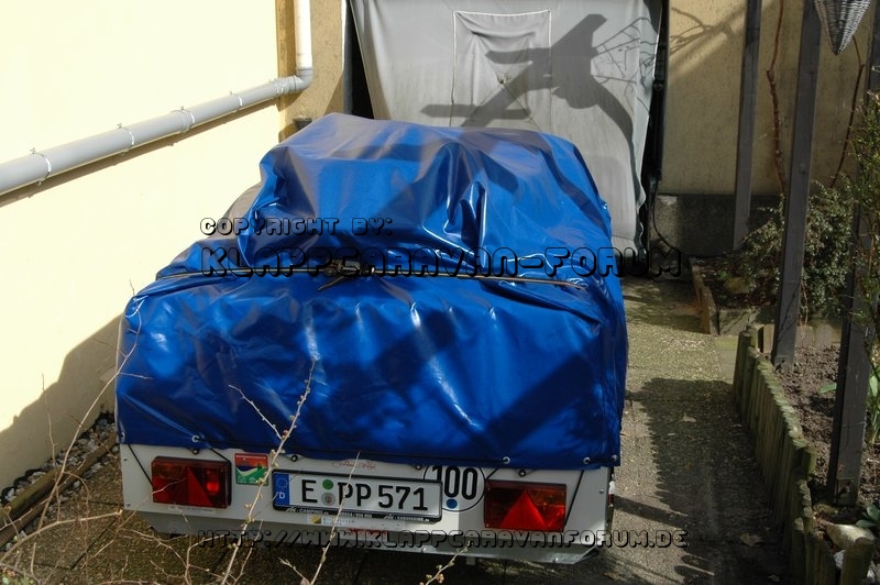 Fahrradtransport - 12 - Fixierte Abdeckplane von hinten