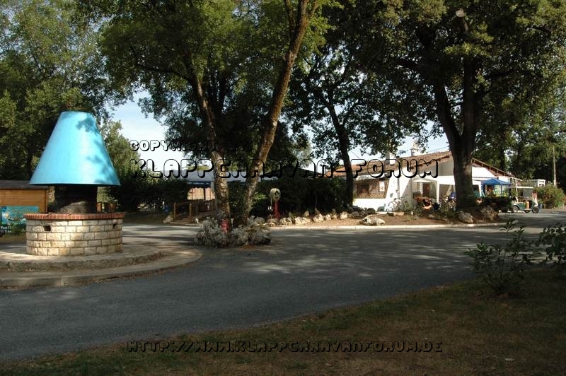 Camping Parc de la Garenne – Pont l'Abbe-d'Amoult – Terrasse