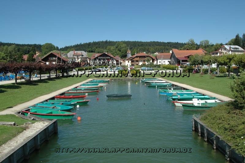 Camping Municipal St.-Point-Lac - Ruderbootshafen