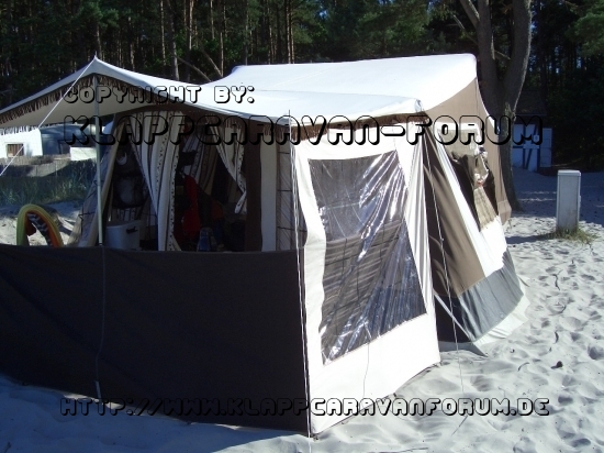 Camp-let GLX mit Sonnensegel, Seitenteil und Veranda.
