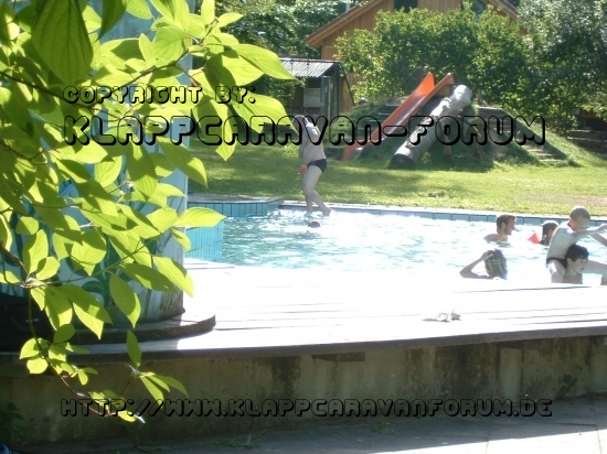 Schwimmbad2