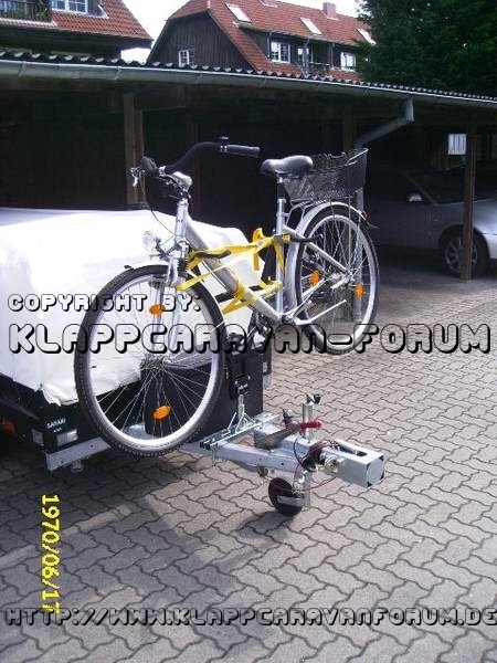Fahrradträger vor Deichselbox - Mit Fahrrad 3