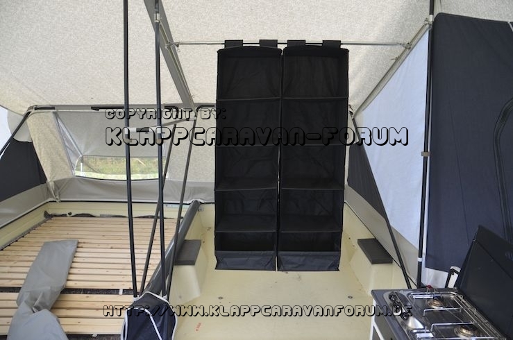 Hängeschrank im Camp-let